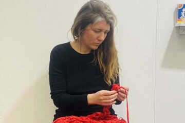 Maja Andersson Mellan fingrar löper tråden